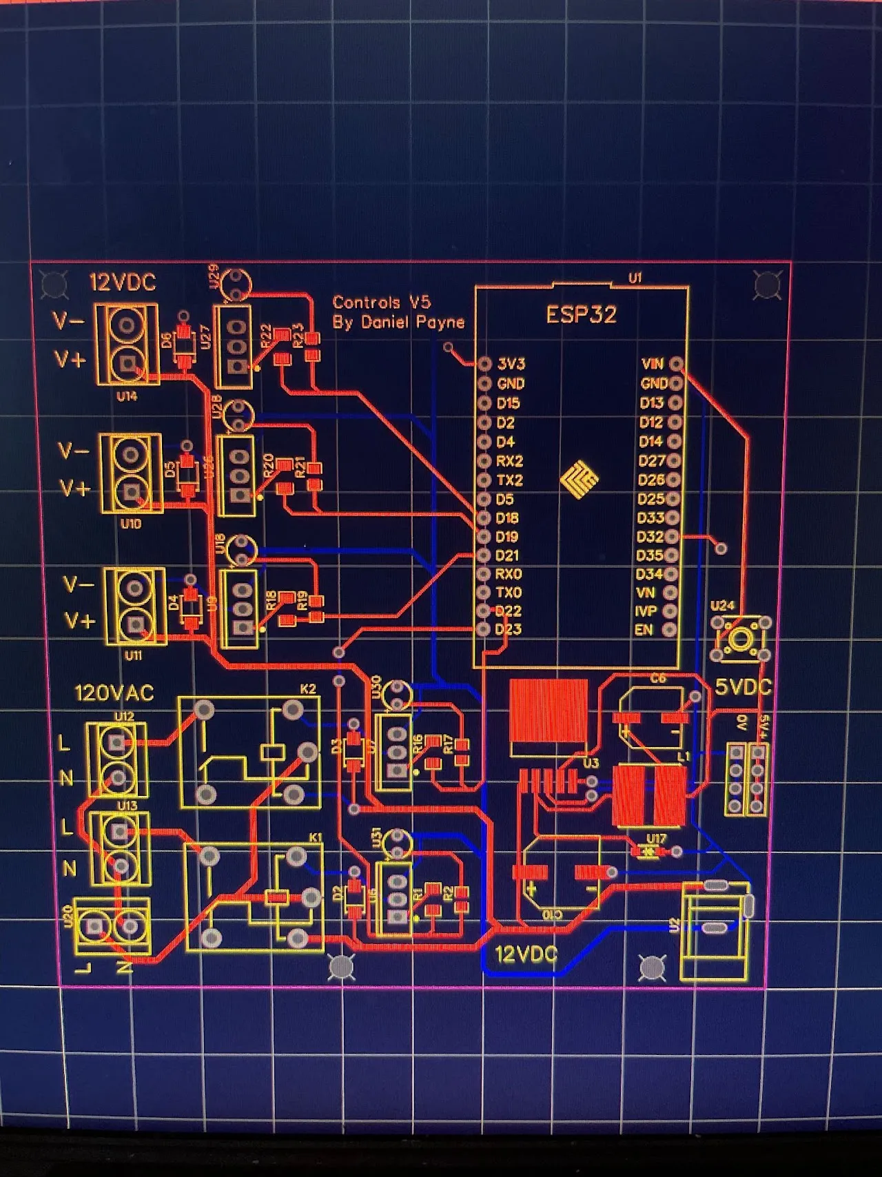 Hydroponics control PCB layout with the ESP32